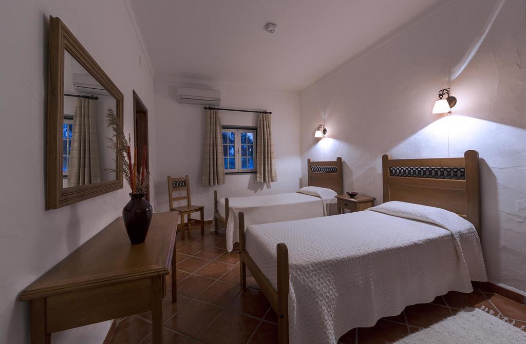 Naveterra-Hotel Rural อลันดรอล ภายนอก รูปภาพ